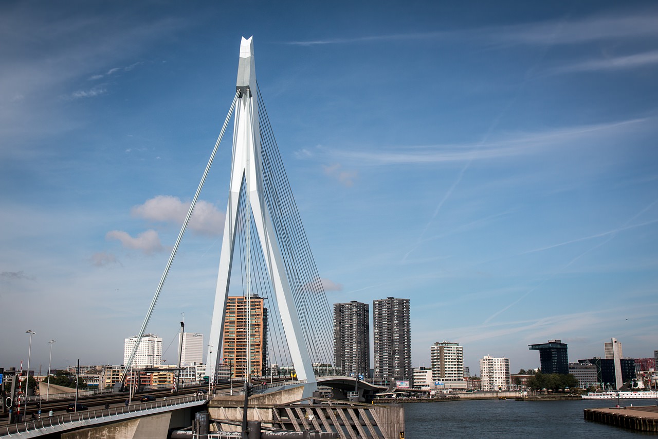 Tilts, Erasmus tilts, Roterdama, Nīderlande, Baltais gulbis, Maas, Maas upe, Tour de France posms, debesskrāpji